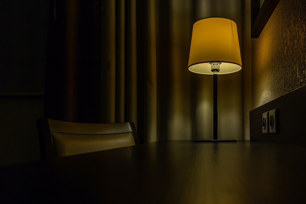 Vale la pena acquistare Table Lamp? Scopri i vantaggi economici e pratici
